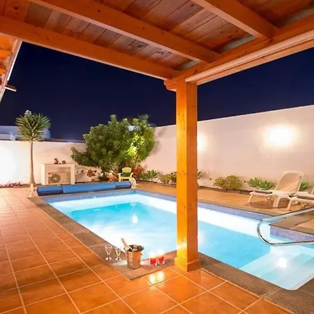 Maiteren Etxea- 4 Beds With Private Pool Willa Playa Blanca (Lanzarote)