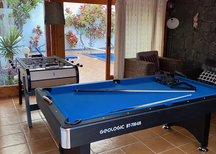 Maiteren Etxea- 4 Beds With Private Pool