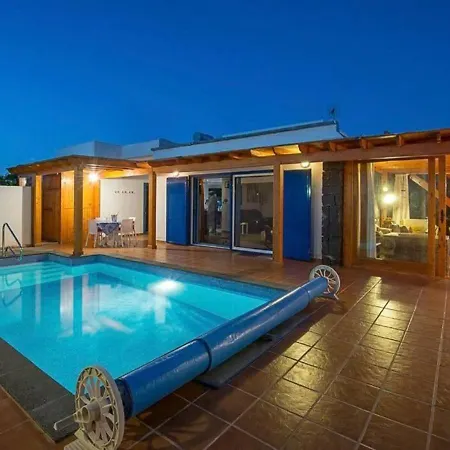 别墅 Maiteren Etxea- 4 Beds With Private Pool 普拉亚布兰卡