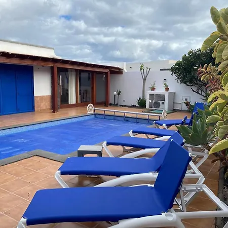 Maiteren Etxea- 4 Beds With Private Pool 普拉亚布兰卡