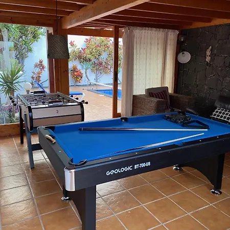 Maiteren Etxea- 4 Beds With Private Pool